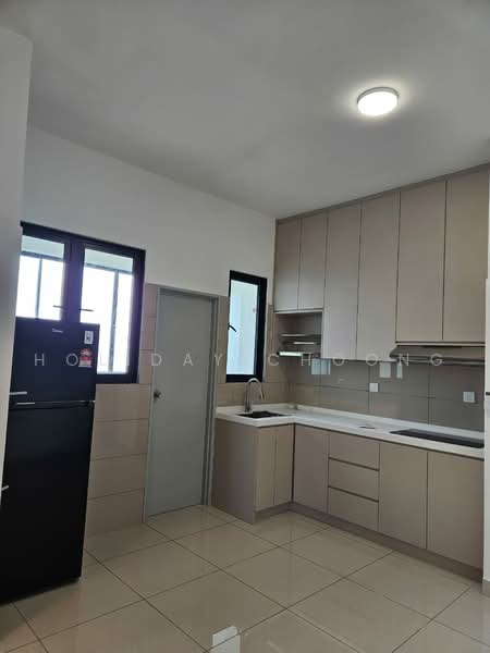 Kondominium untuk Disewa di Residensi Bintang - Holiday Choong - Kitchen - PropertyGuru.com.my