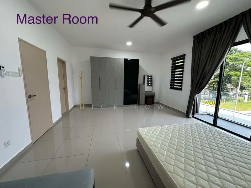 Rumah Teres 2-Tingkat untuk Disewa di Bandar Dato Onn (Tebrau) - Nick Low - Master Bedroom - PropertyGuru.com.my