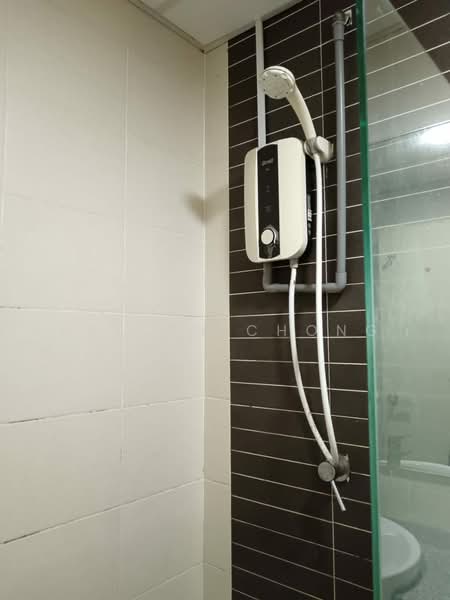 Kediaman Servis untuk Dijual di Metropolitan Square - Evelyn Chong - Bathroom - PropertyGuru.com.my