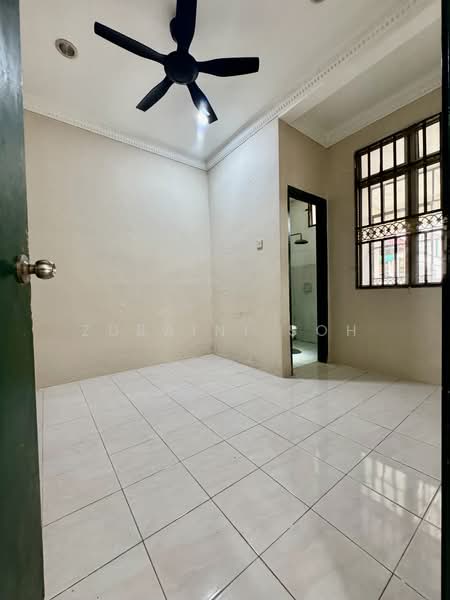 Rumah Berkembar untuk Dijual di Bandar Baru Salak Tinggi (Sepang) - Zuraini Soh - Interior - PropertyGuru.com.my