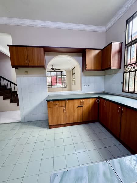 Rumah Berkembar untuk Dijual di Bandar Baru Salak Tinggi (Sepang) - Zuraini Soh - Kitchen - PropertyGuru.com.my