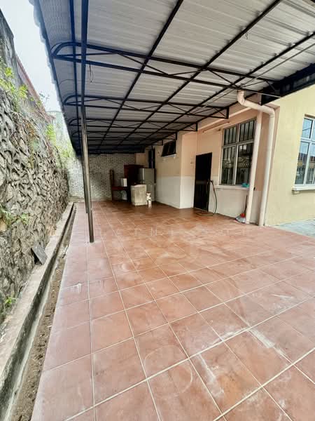 Rumah Berkembar untuk Dijual di Bandar Baru Salak Tinggi (Sepang) - Zuraini Soh - Exterior - PropertyGuru.com.my
