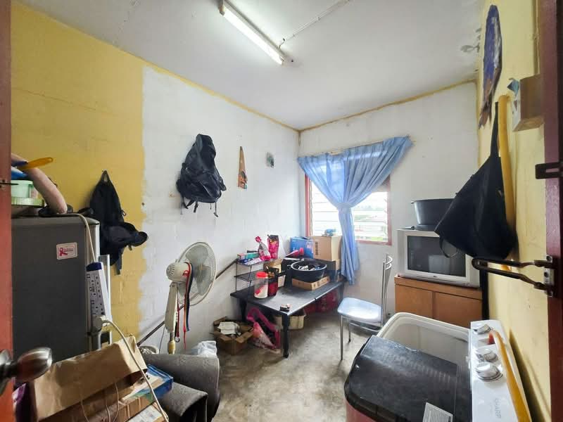 Rumah Flat untuk Dijual di Taman Cahaya Indah - Zul Syafiq - Interior - PropertyGuru.com.my