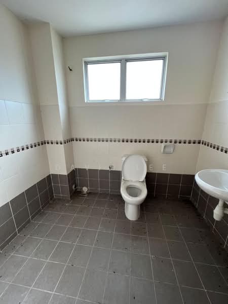 Rumah Teres 2-Tingkat untuk Dijual di Saujana Rawang (Rawang) - David Lee - Bathroom - PropertyGuru.com.my