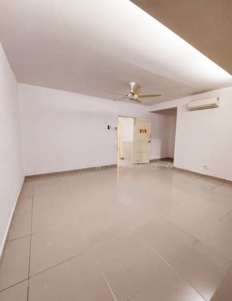 Rumah Teres 2-Tingkat untuk Dijual di Damansara Damai (Selangor) - Alan Khoo - Living Room - PropertyGuru.com.my
