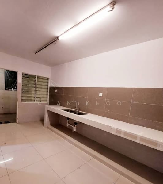 Rumah Teres 2-Tingkat untuk Dijual di Damansara Damai (Selangor) - Alan Khoo - Kitchen - PropertyGuru.com.my