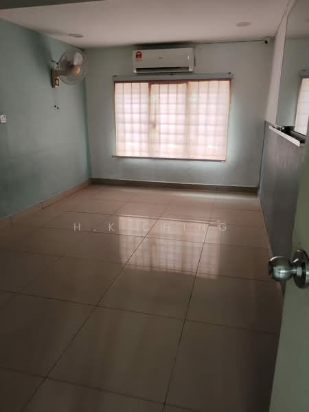 2-storey Terraced House for Sale in TAMAN PUCHONG UTAMA (Puchong) - H.K Ching - Interior - PropertyGuru.com.my