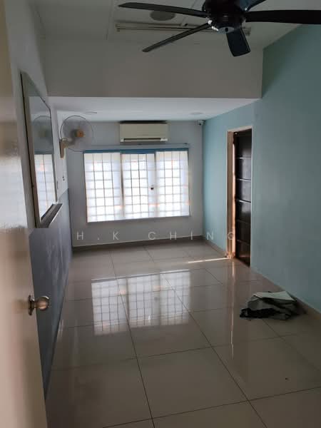 2-storey Terraced House for Sale in TAMAN PUCHONG UTAMA (Puchong) - H.K Ching - Interior - PropertyGuru.com.my