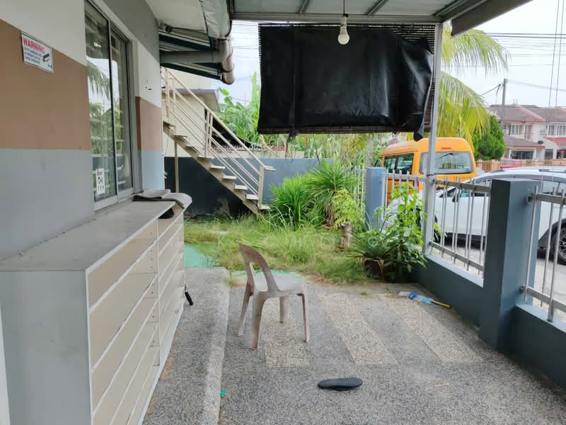 2-storey Terraced House for Sale in TAMAN PUCHONG UTAMA (Puchong) - H.K Ching - Exterior - PropertyGuru.com.my