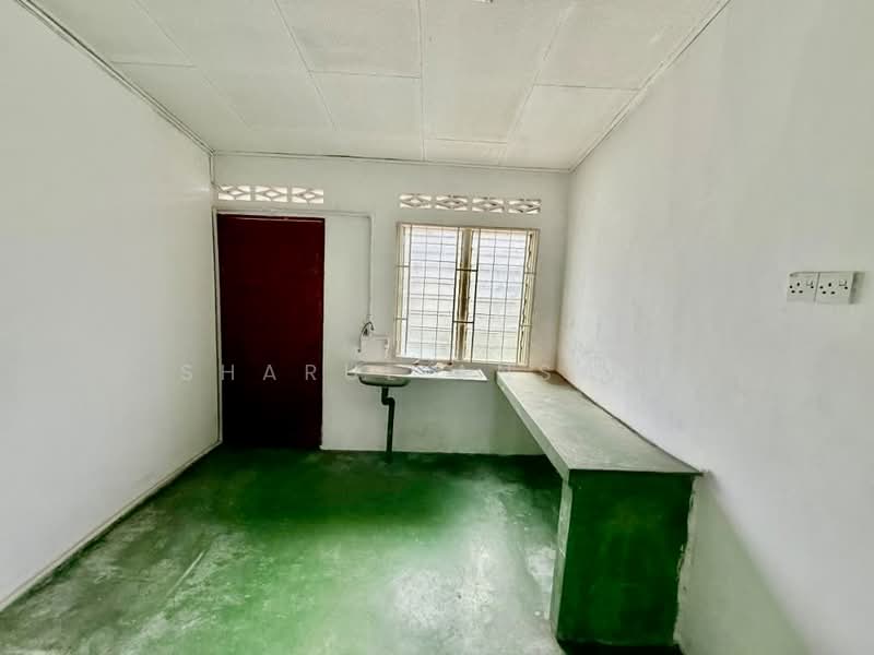 Rumah Teres 2-Tingkat untuk Dijual di Seremban Jaya (Negeri Sembilan) - Sharul Ansari - kitchen - PropertyGuru.com.my