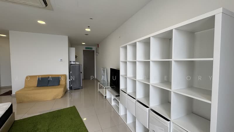 Soho untuk Disewa di Petaling Jaya (Selangor) - Johann Paul Gregory - Living Room - PropertyGuru.com.my
