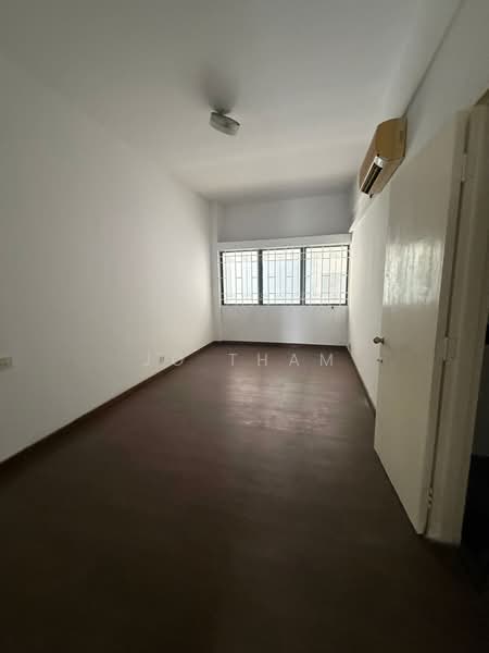 Condominium for Sale at Menara Hartamas - Jo Tham - Room - PropertyGuru.com.my