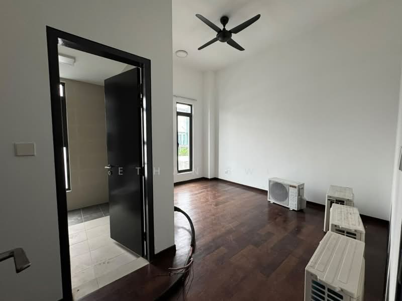 Semi-Detached House for Sale in Bukit Rahman Putra (Sungai Buloh) - Ethan Swe - Interior - PropertyGuru.com.my
