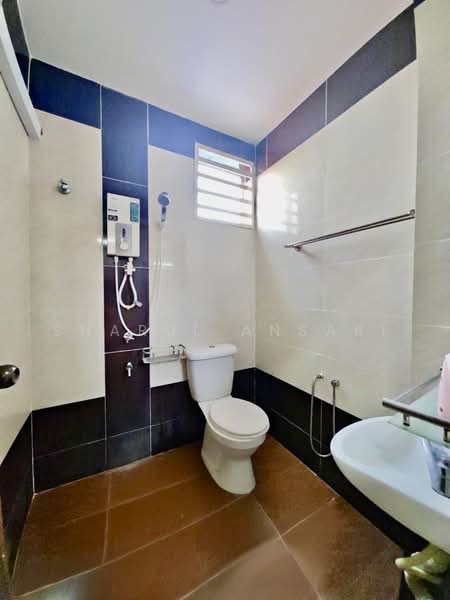 Rumah Teres 2-Tingkat untuk Dijual di Taman Desa Melor (Senawang) - Sharul Ansari - Bathroom - PropertyGuru.com.my