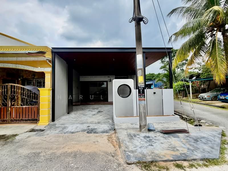 Rumah Teres 1-Tingkat untuk Dijual di Senawang (Ampangan) - Sharul Ansari - Exterior - PropertyGuru.com.my