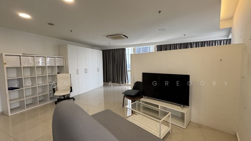 Soho untuk Disewa di Petaling Jaya (Selangor) - Johann Paul Gregory - Living Room - PropertyGuru.com.my