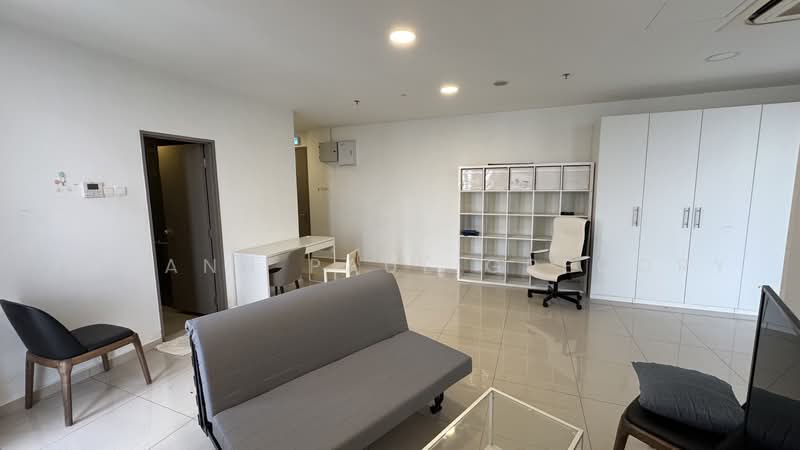 Soho untuk Disewa di Petaling Jaya (Selangor) - Johann Paul Gregory - Living Room - PropertyGuru.com.my