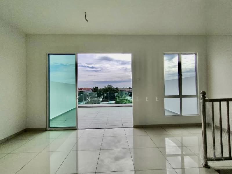 Rumah Teres untuk Dijual di Sabak Bernam (Selangor) - Fennie Tee - PropertyGuru.com.my