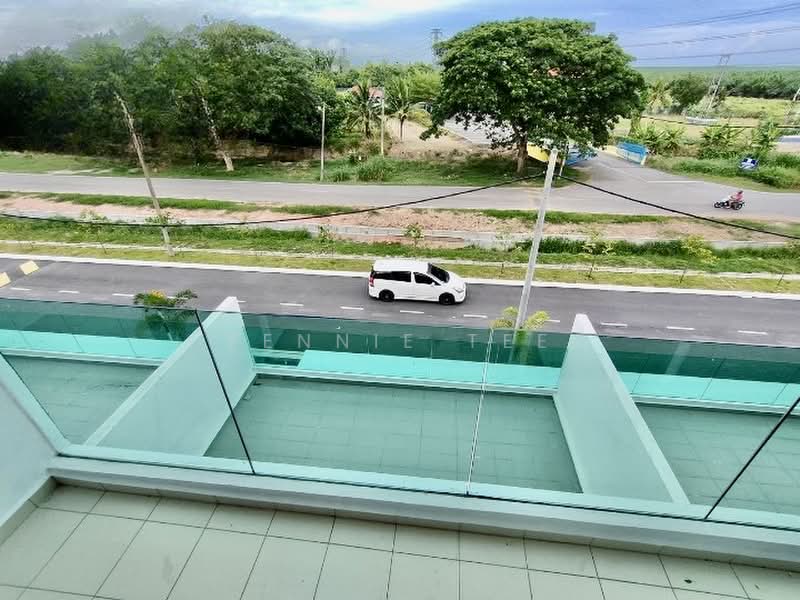 Rumah Teres untuk Dijual di Sabak Bernam (Selangor) - Fennie Tee - PropertyGuru.com.my