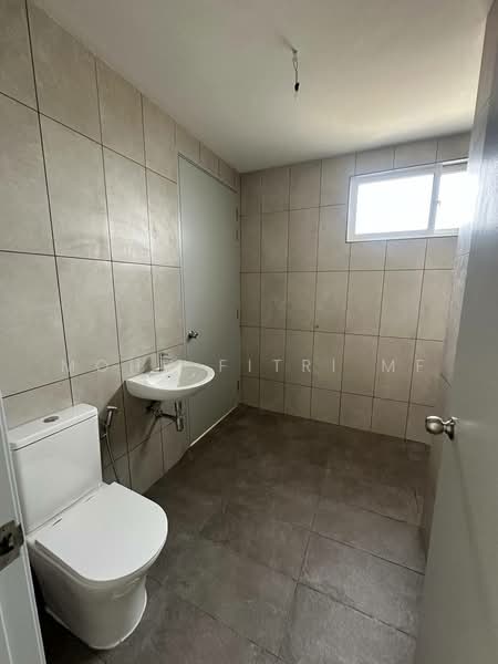 2-storey Terraced House for Sale in Bandar Gamuda Cove (Dengkil) - Mohd Fitri MF - Bathroom - PropertyGuru.com.my