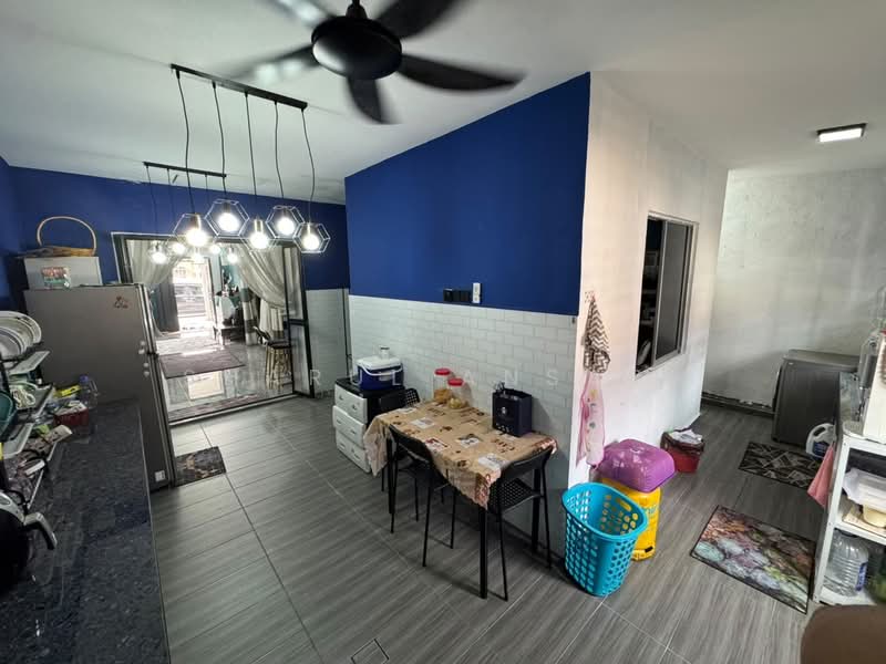 1-storey Terraced House for Sale in Taman Lukut Makmur (Lukut) - Sharul Ansari - Kitchen - PropertyGuru.com.my
