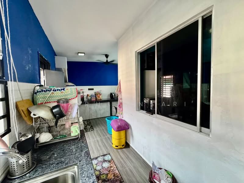1-storey Terraced House for Sale in Taman Lukut Makmur (Lukut) - Sharul Ansari - Kitchen - PropertyGuru.com.my