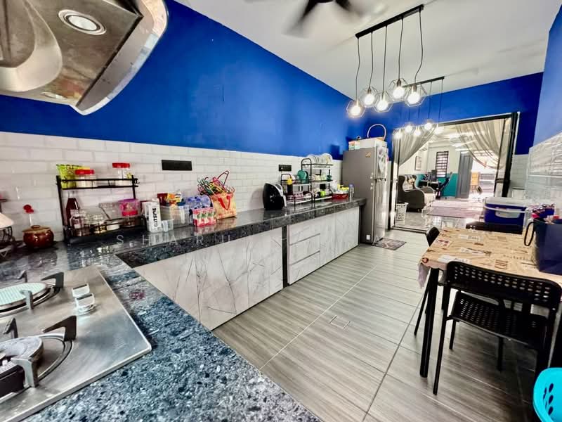 1-storey Terraced House for Sale in Taman Lukut Makmur (Lukut) - Sharul Ansari - Kitchen - PropertyGuru.com.my
