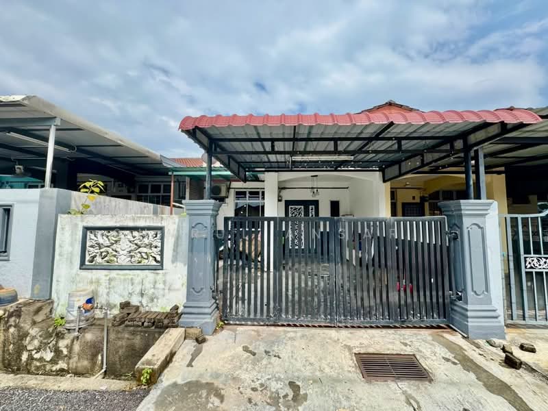 1-storey Terraced House for Sale in Taman Lukut Makmur (Lukut) - Sharul Ansari - Exterior - PropertyGuru.com.my