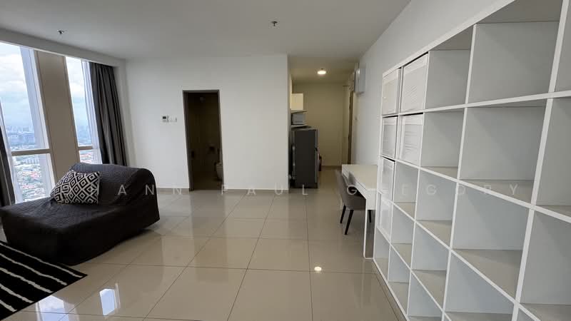 Soho untuk Disewa di Petaling Jaya (Selangor) - Johann Paul Gregory - Living Room - PropertyGuru.com.my