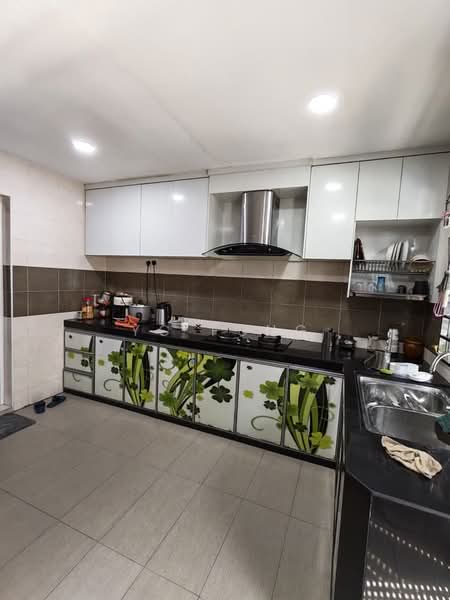 2-storey Terraced House for Sale in Gelang Patah (Johor) - YC Fung - Kitchen - PropertyGuru.com.my