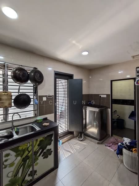 2-storey Terraced House for Sale in Gelang Patah (Johor) - YC Fung - Kitchen - PropertyGuru.com.my