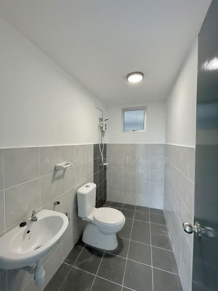 Apartment for Rent at Kita Ria @ Cybersouth - Ahmad Faiz - Bathroom - PropertyGuru.com.my