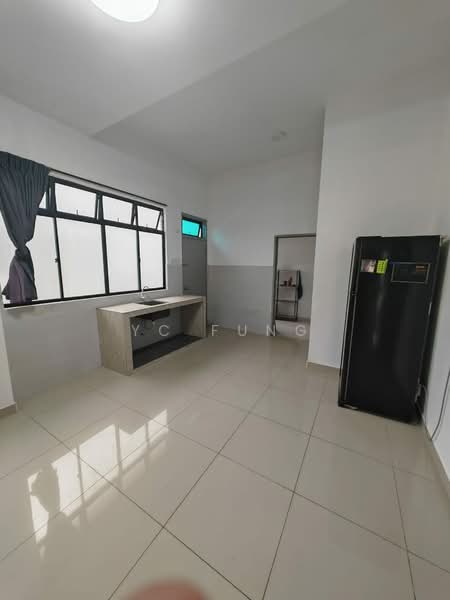 Rumah Teres untuk Disewa di Taman Pulai Hijauan (Skudai) - YC Fung - Kitchen - PropertyGuru.com.my