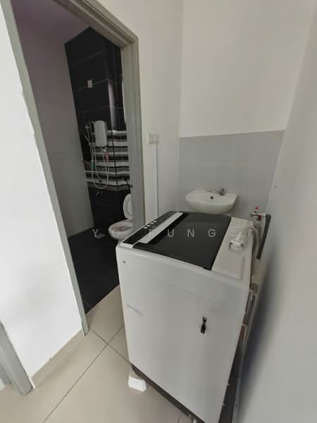 Rumah Teres untuk Disewa di Taman Pulai Hijauan (Skudai) - YC Fung - Bathroom - PropertyGuru.com.my