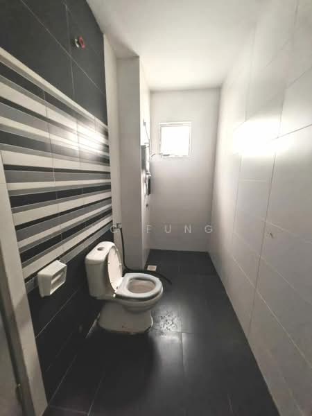 Rumah Teres untuk Disewa di Taman Pulai Hijauan (Skudai) - YC Fung - Bathroom - PropertyGuru.com.my