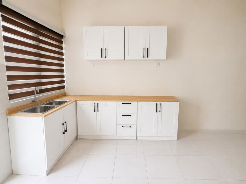 Rumah Teres 1-Tingkat untuk Disewa di Dengkil (Selangor) - Ahmad Faiz - Kitchen - PropertyGuru.com.my