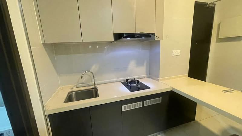 Condominium for Rent at Amberside @ Country Garden Danga Bay - YC Fung - Kitchen - PropertyGuru.com.my