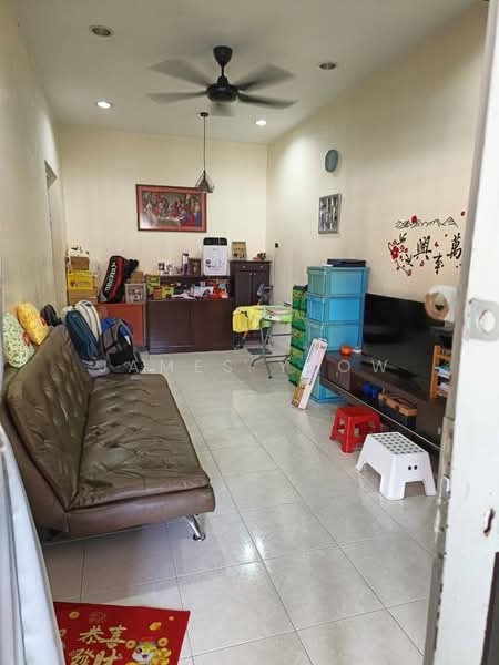 1-storey Terraced House for Sale in Taman Desa Molek (Ayer Molek) - James Yeow - PropertyGuru.com.my