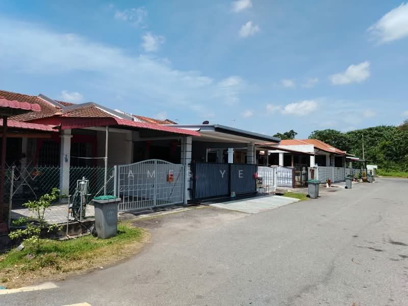1-storey Terraced House for Sale in Taman Desa Molek (Ayer Molek) - James Yeow - PropertyGuru.com.my