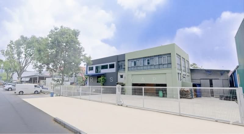 Semi-D Factory for Rent in Taman Perindustrian Puchong (Puchong) - Iris Yap - Exterior - PropertyGuru.com.my
