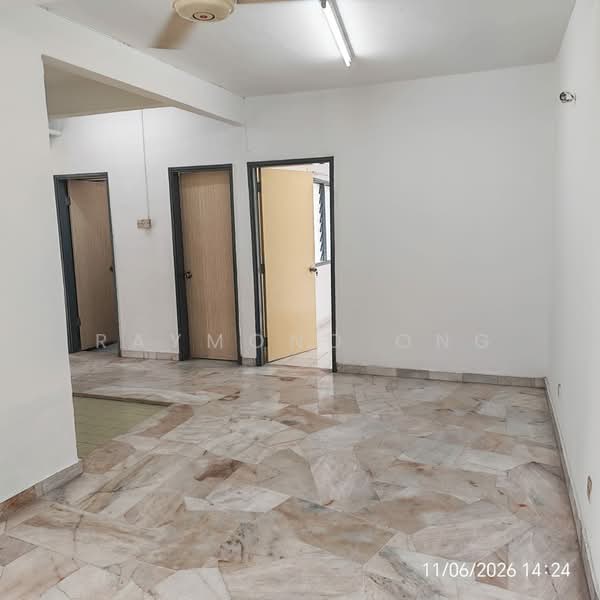 Pangsapuri untuk Dijual di Subang Perdana Goodyear Court 5 - Raymond Ong - Interior - PropertyGuru.com.my