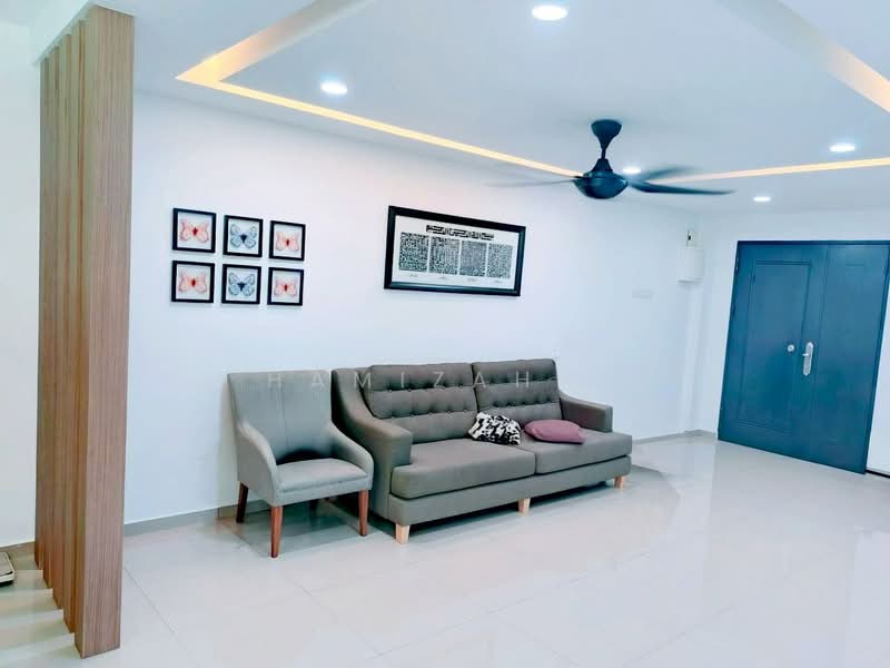 Rumah Teres 2-Tingkat untuk Disewa di Bandar Baru Bangi (Selangor) - Hamizah . - Living Room - PropertyGuru.com.my