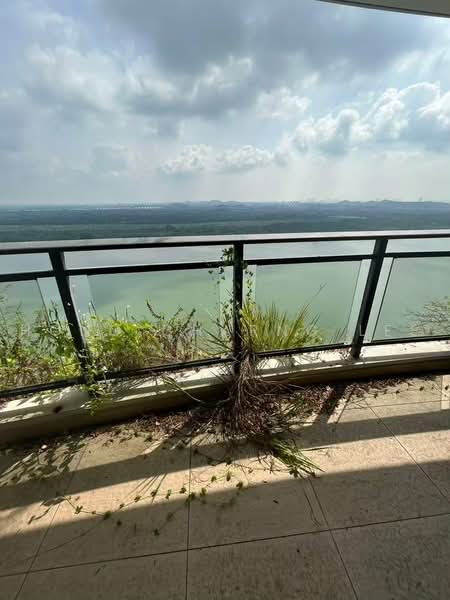 Condominium for Rent at Ataraxia Park @ Forest City - Hong Charng Lee - Balcony - PropertyGuru.com.my