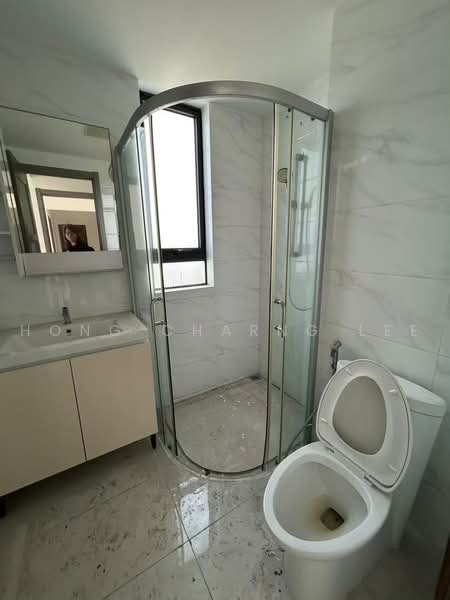Apartment for Rent at Starview Bay @ Forest City - Hong Charng Lee - Bathroom - PropertyGuru.com.my