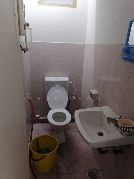 Shop for Sale in Taman Masai Utama (Masai) - Zack Chow - Bathroom - PropertyGuru.com.my