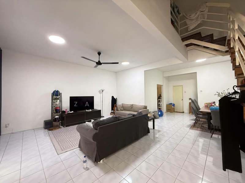 Terraced House for Sale in Gombak (Selangor) - Izzaza Izzati - Living Room - PropertyGuru.com.my
