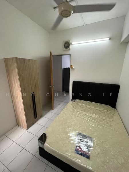 Pangsapuri untuk Disewa di Larkin Utama (Menara Metro Larkin) - Hong Charng Lee - Bedroom - PropertyGuru.com.my