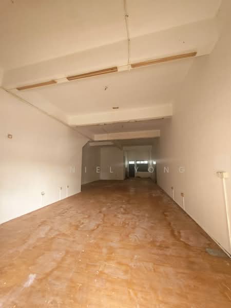 Shop for Rent in Taman Setia Indah (Tebrau) - Daniel Yong - Interior - PropertyGuru.com.my