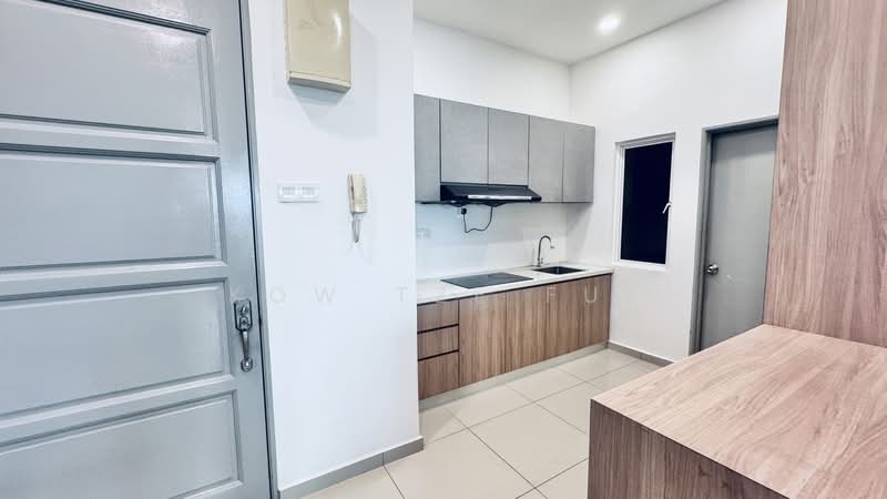 Condominium for Rent at D'suria Condominium - Kow Tze Fui - Kitchen - PropertyGuru.com.my