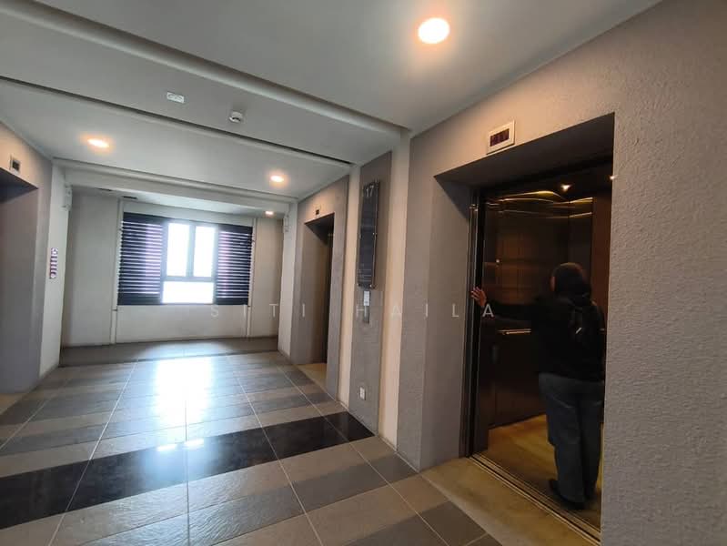 Condominium for Rent at Verdi Eco-Dominiums - Siti Haila - Corridor - PropertyGuru.com.my